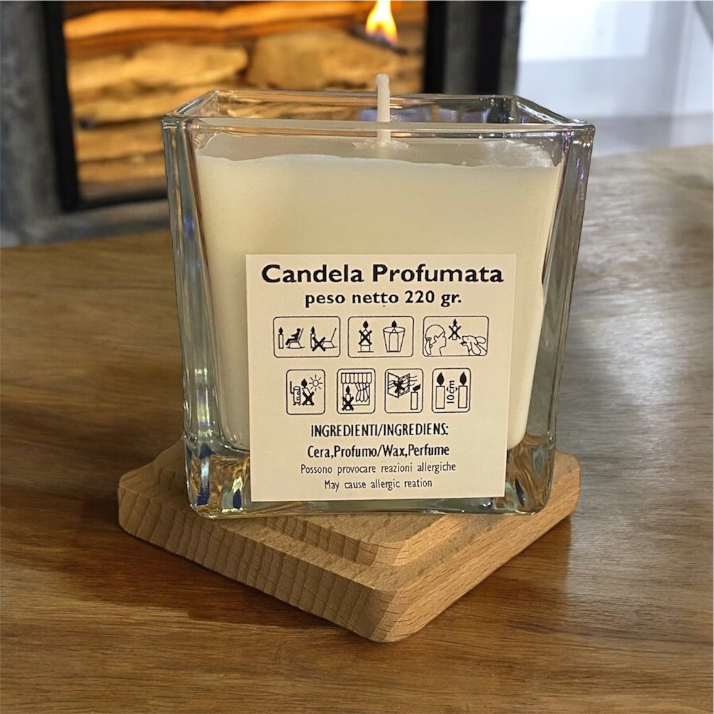 Candela con tappo in legno 220 gr